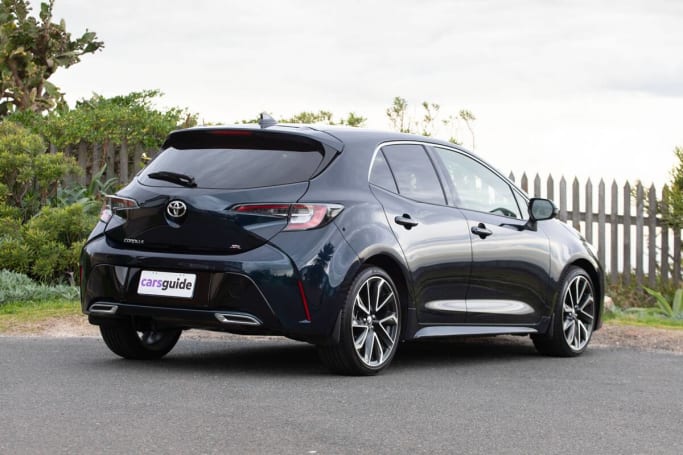 2021 toyota corolla zr hybrid hot sale