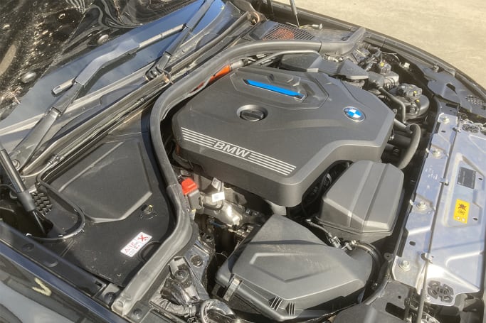 Bmw discount 330e engine