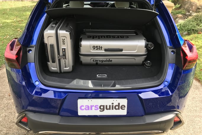 lexus ux cargo space - jarvismoskal