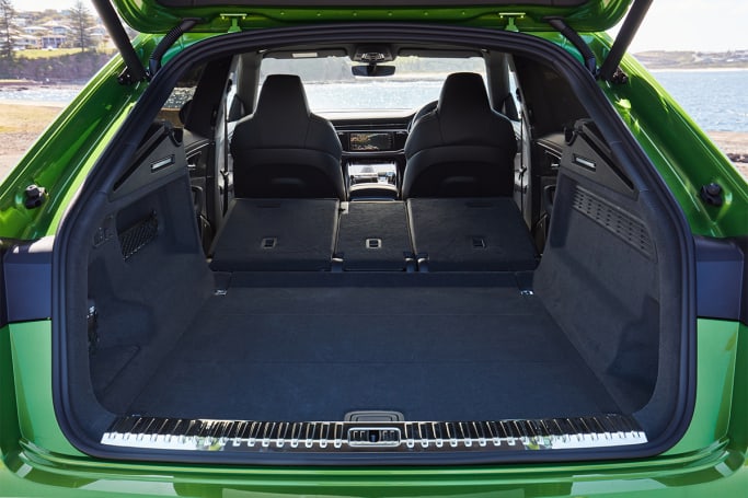 Audi RS Q8 2021 Boot space