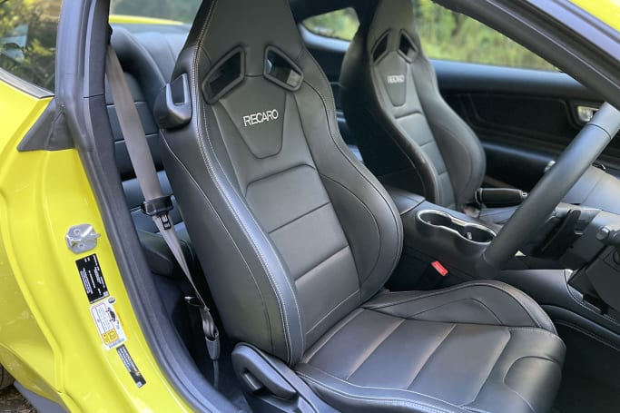 Ford top mustang isofix