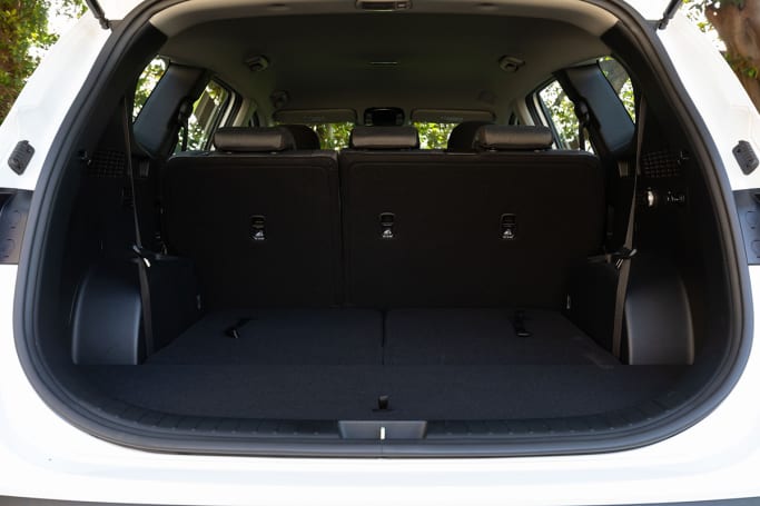 Hyundai Santa Fe 2021 Boot space