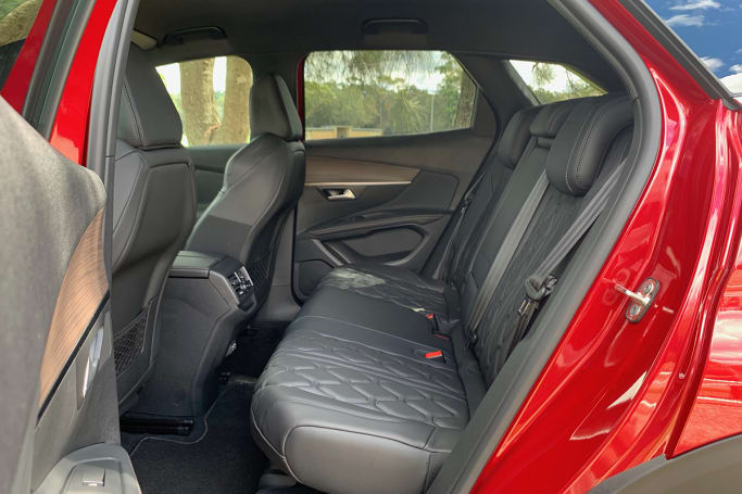 Peugeot 3008 top isofix problem