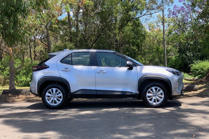 Yaris cross gx hybrid review discount