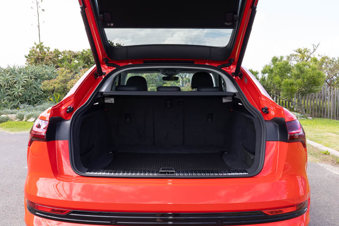 Audi E-Tron 2021 Boot space