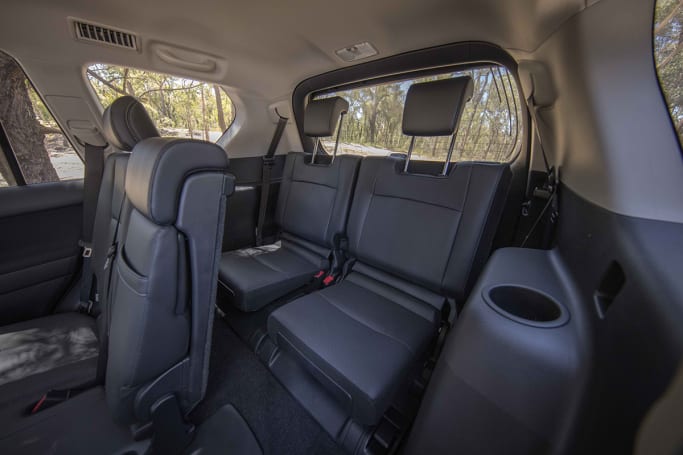 Toyota prado best sale 3rd row seats