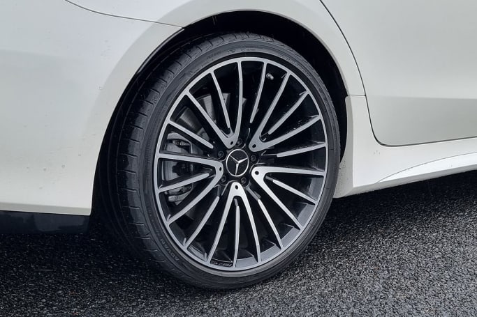 As an AMG model, the 2022 CLS is fitted with 20-inch wheels. (Image: Tung Nguyen)