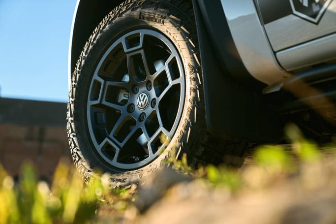 The new Amarok is fitted with 18-inch alloy wheels.