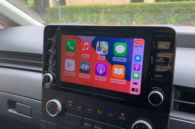 There's an 8.0-inch touchscreen media system with Apple CarPlay and Android auto. (Image: Matt Campbell)