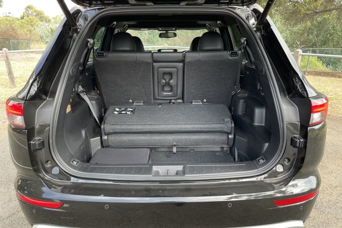 Mitsubishi outlander phev shop 3rd row