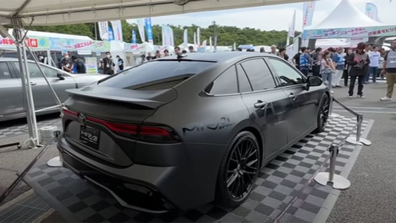 Toyota mirai online black