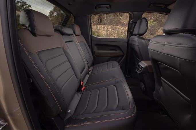 Vw clearance amarok isofix