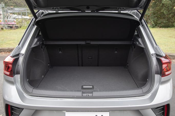 volkswagen-t-roc-2023-carsguide