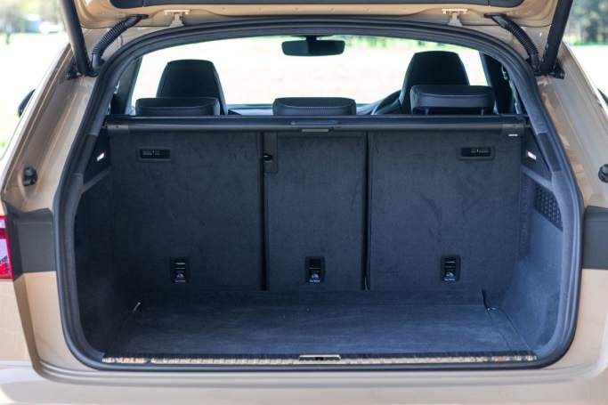 Audi SQ8 Boot space