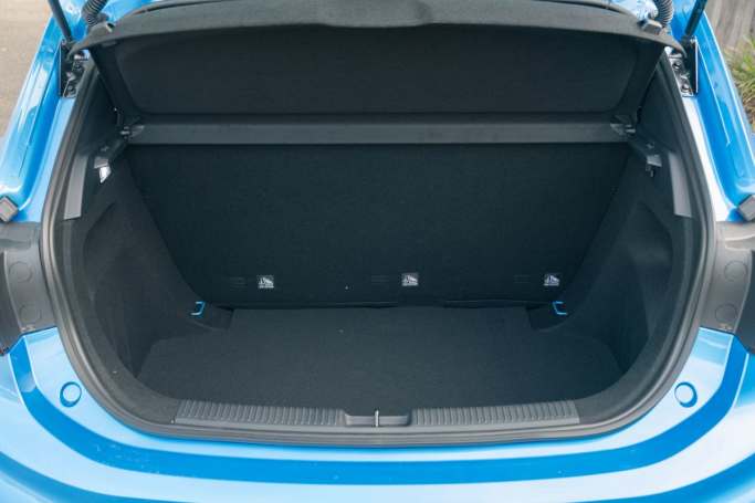 MG MG3 Auto 2024 Boot space