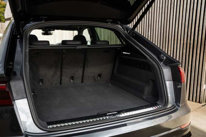 Audi Q8 Boot space