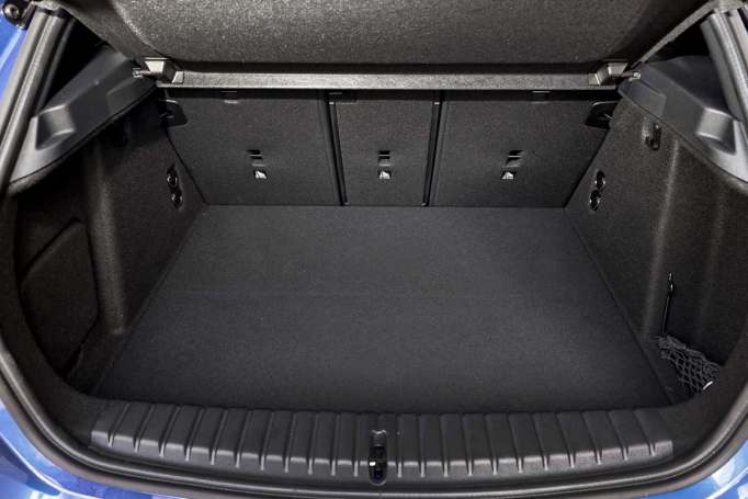 BMW 1 series Boot space