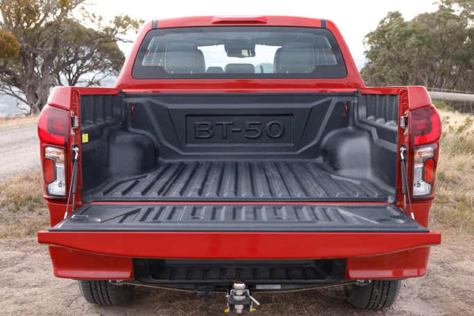Mazda BT-50 Boot space