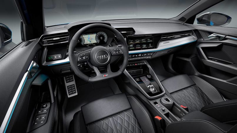 Mercedes a250e vs audi on sale a3 e tron