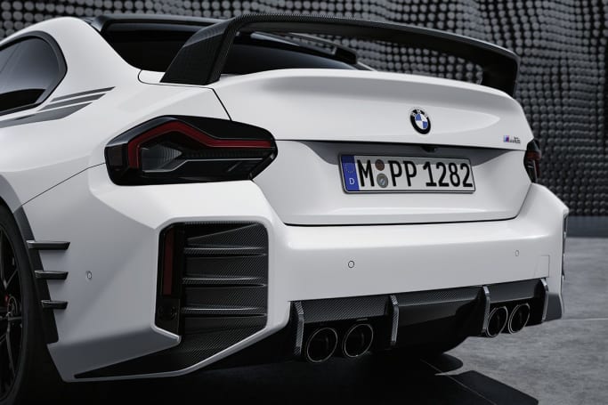 BMW казва, че всички компоненти в наличната гама са стандартизирани като част от цялостната програма за развитие на M2.