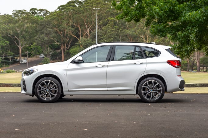 Технические характеристики BMW X1 (BMW X1 xDrive 25i)