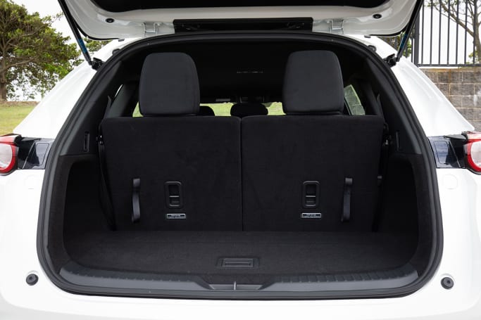 Mazda CX-8 2020 Boot space