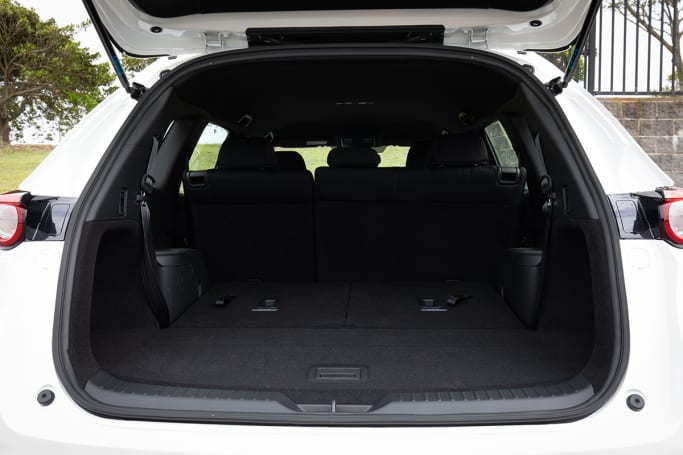 Mazda CX-8 2020 Boot space