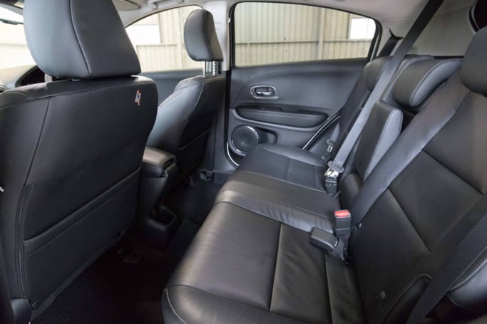Honda hrv sale isofix