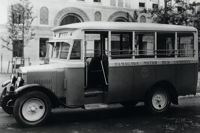 The Sumida line of buses and trucks were the first Japanese cars designed and built locally.