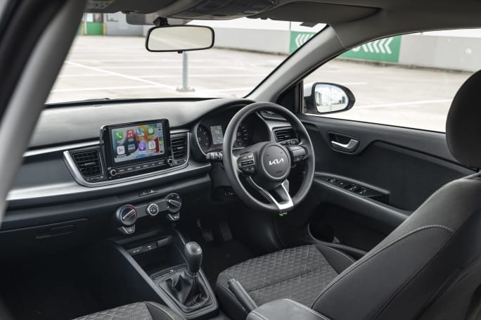 Revisión de Kia Rio 2022: manual S: el luchador económico apunta a Mazda2, Swift y Yaris |  CarsGuide