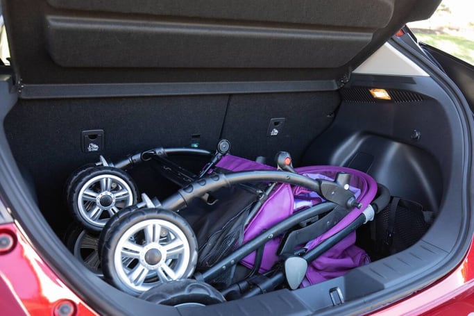 Nissan Leaf 2020 Boot space