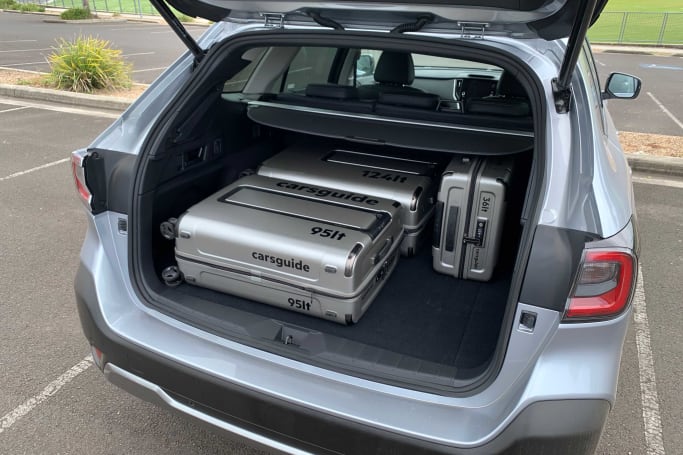 Subaru Outback 2021 Boot space