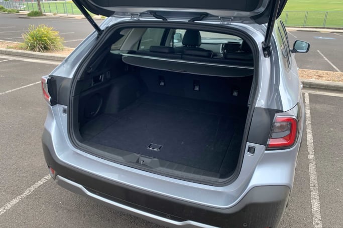 Subaru Outback 2021 Boot space