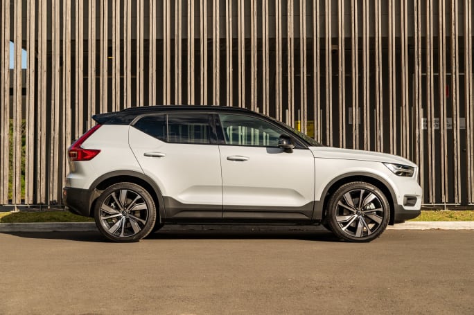 Volvo xc40 outlet ev review