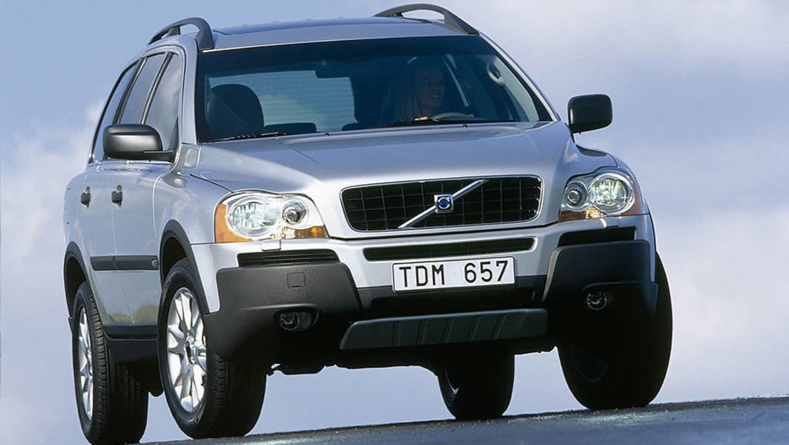 2003 Volvo XC90.