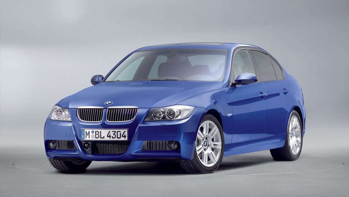 BMW 330i (E90) (2005, 2006, 2007) reviews, technical data, prices