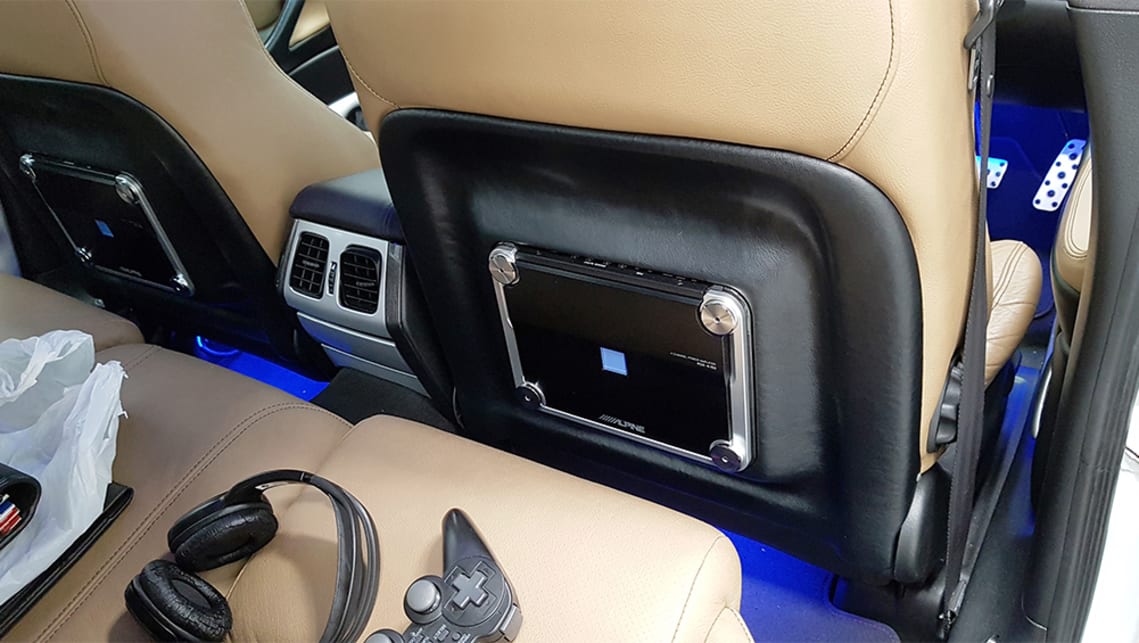Now you can play Need For Speed Underground 2 in the back of your HSV. (image credit: Lloyds Auctions)