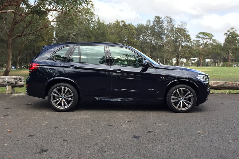 BMW X5 thế hệ mới rò rỉ hình ảnh trước ngày ra mắt