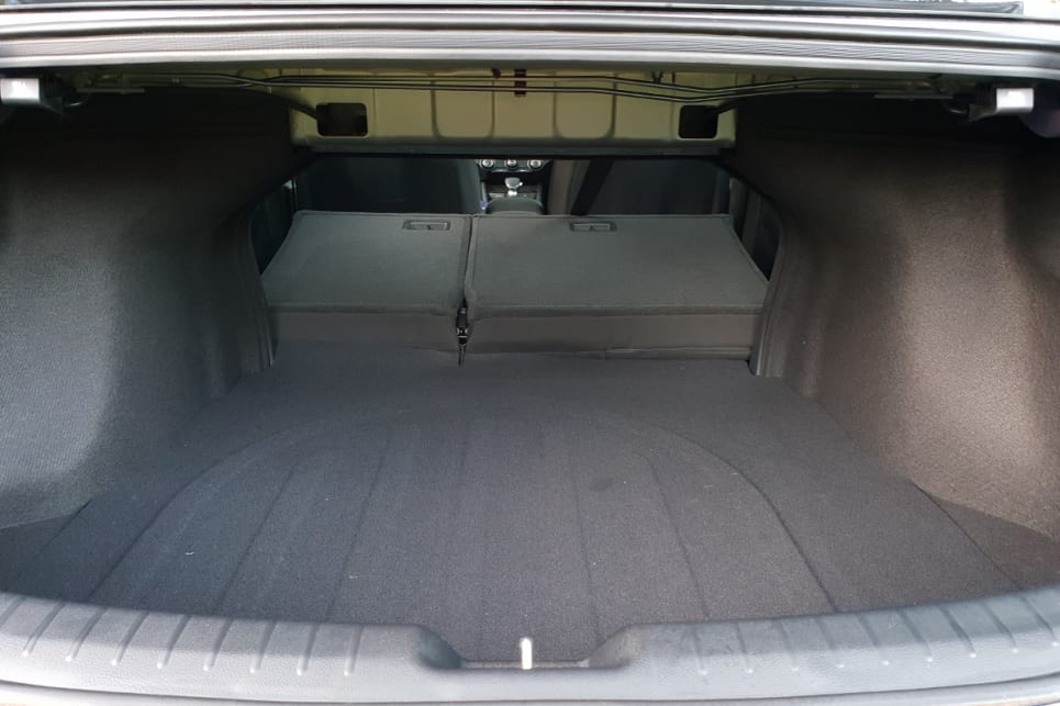 A cerato best sale folding chair