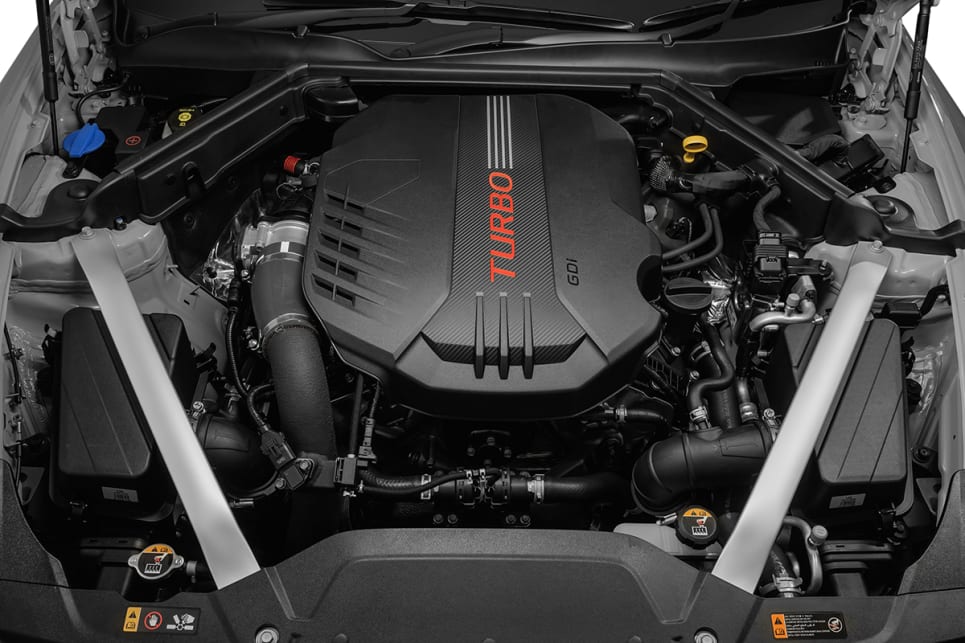 The 3.3-litre V6 makes a mighty 272kW/510Nm.