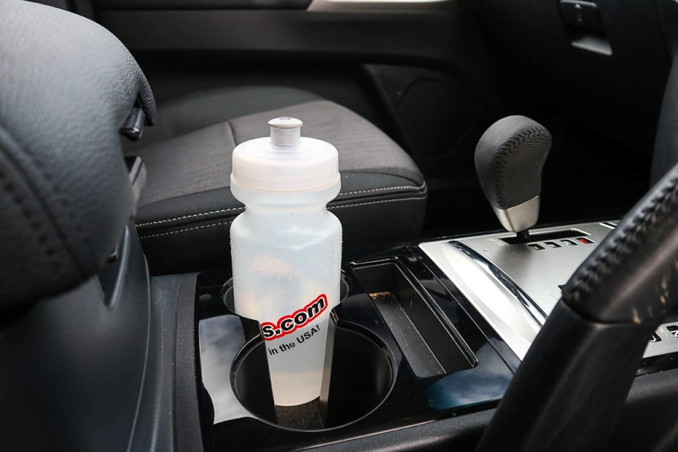 The only way that you'll hold the drink is via the two cupholders that sit side by side in between the two front seats.