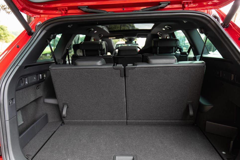 When all seven seats are in use you get 270L of space, which is 40L more than a Mazda CX-9.