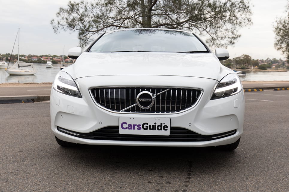 Volvo’s new-generation vehicles now have a different look, which will be worn by the next V40, and that seriously dates the current car. (image credit: Richard Berry)