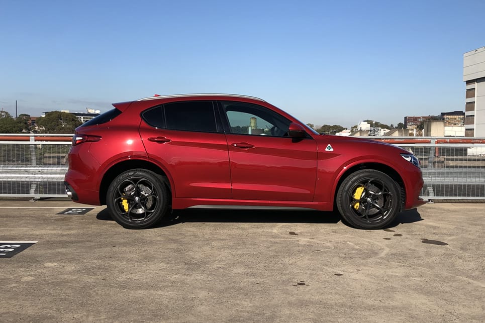 Even in the extremely ordinary pictures I took myself, you can still get a good feel for the Stelvio’s Quadrifoglio’s styling.