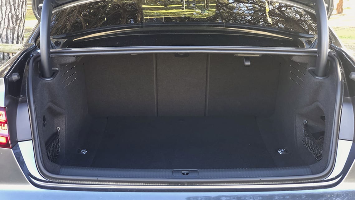 Like all the mid-size German sedans, the boot is a suspiciously uniform 480 litres. (image: Peter Anderson)
