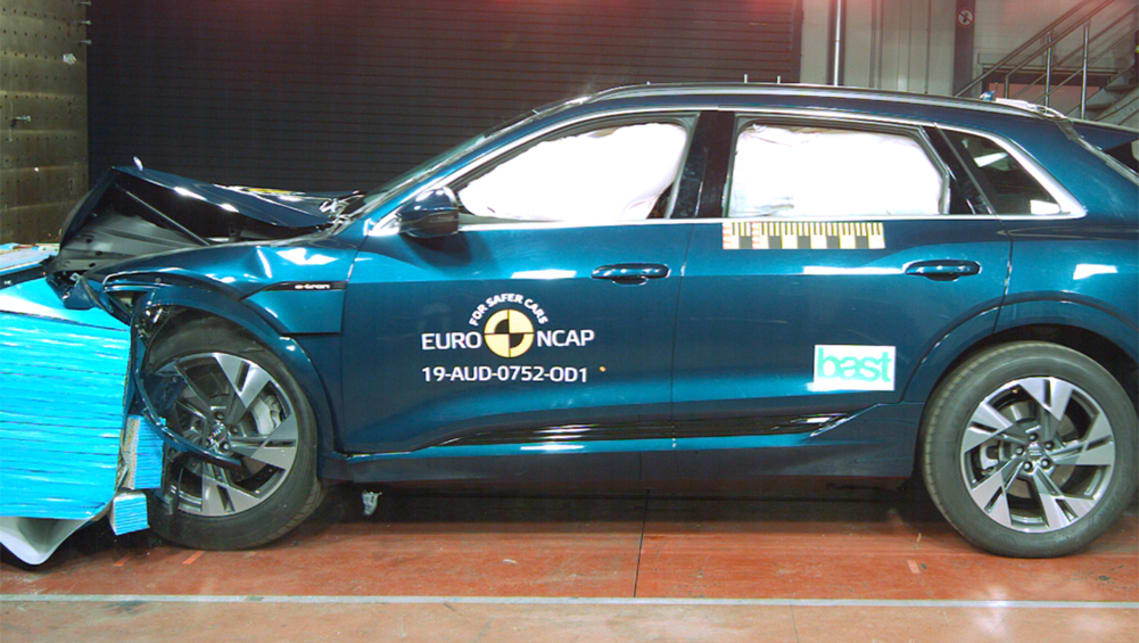 New Audi E Tron 2021 Incoming Tesla Model X Rival Smashes Ancap