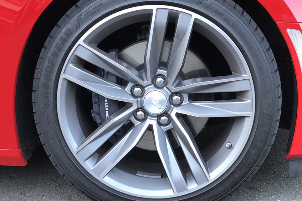 The 2019 Chevrolet Camaro SS has big 20-inch ‘split-spoke’ alloy rims.