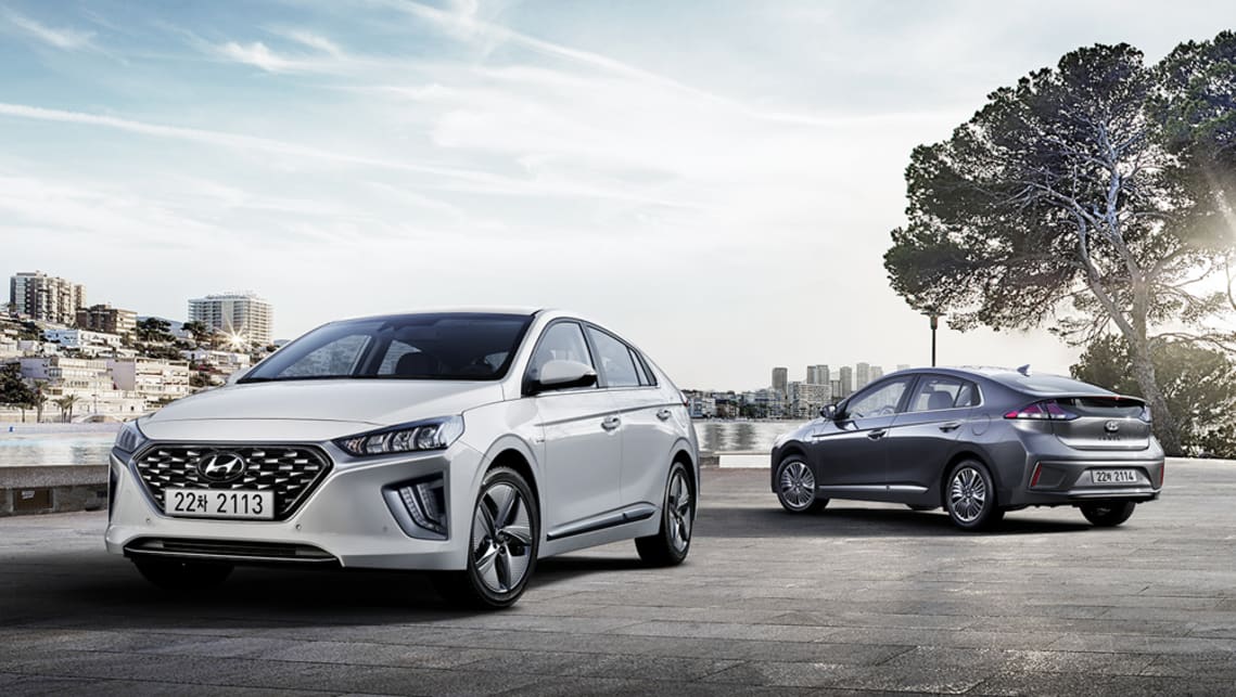 Hyundai Ioniq 2019 Plug In And Hybrid Revealed Car News Carsguide