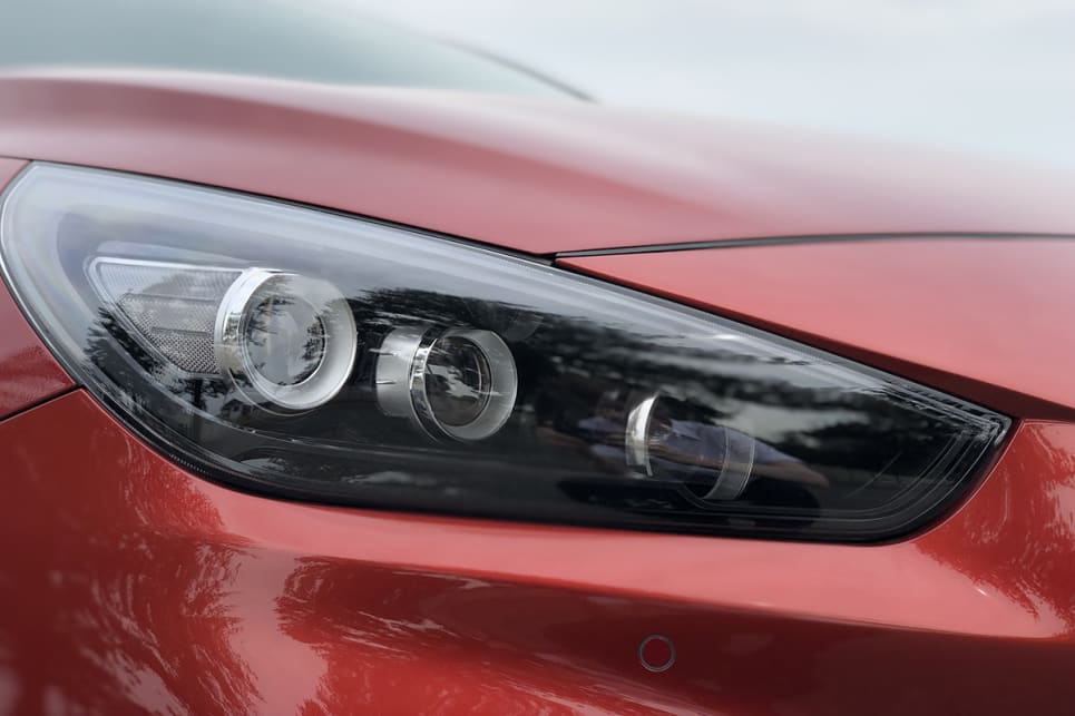 The i30 N-Line features auto LED headlights.
