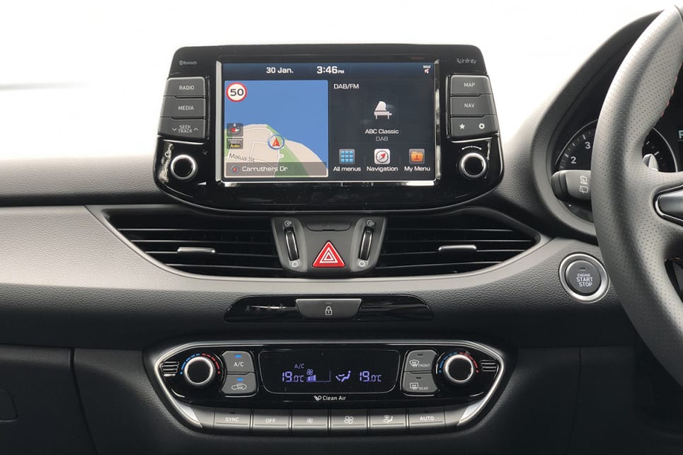 The stereo, sat nav and various settings appear on the 8.0-inch screen affixed to the dash.